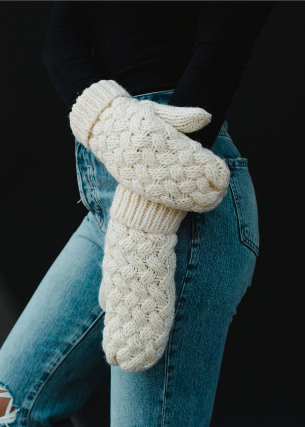 Kylee Cream Knit Mittens