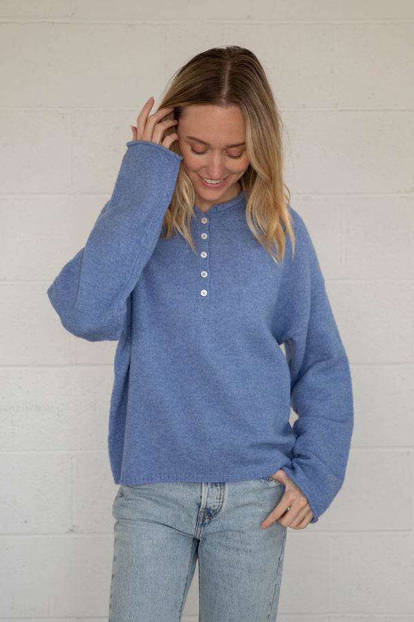 Essential Sweater Dusty Blue
