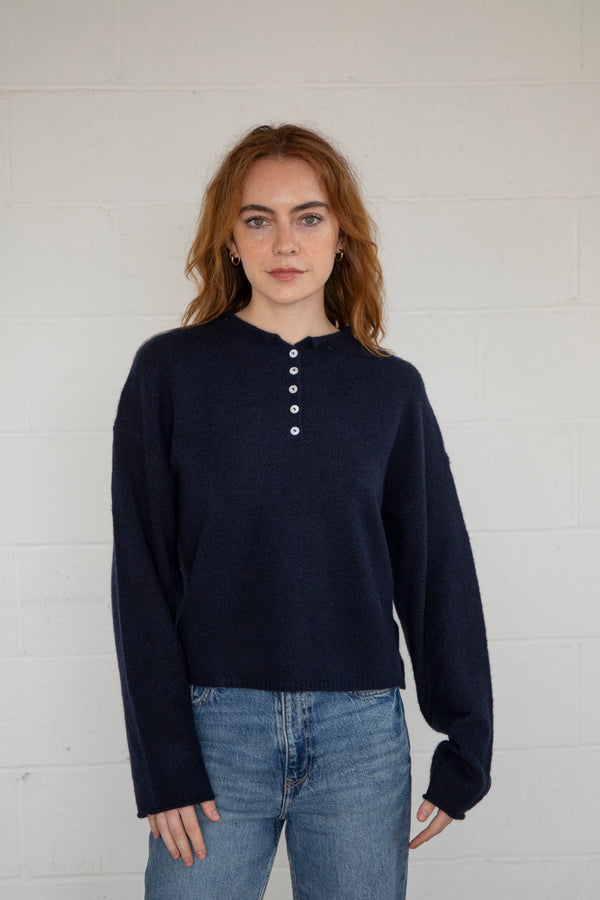 Essential Sweater Midnight