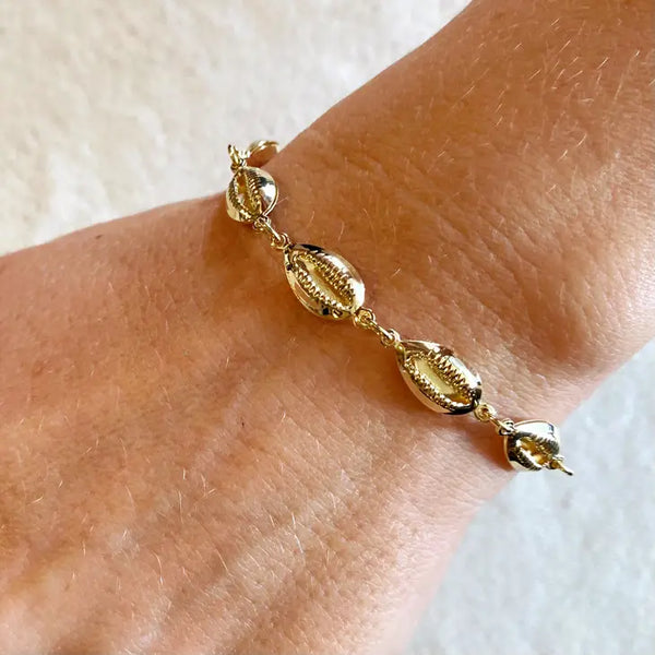 18k Gold Filled Cowrie Shell Bracelet SHOP ABOVO