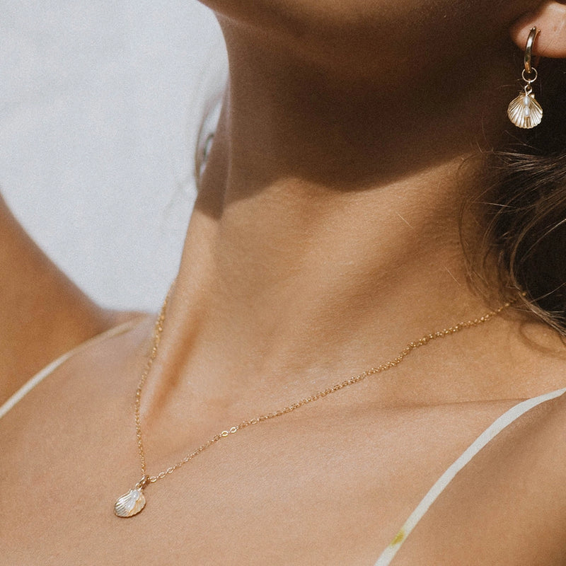 Lola Pear Necklace