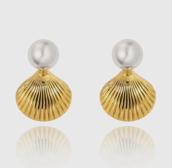 Sylvie Pearl earrings