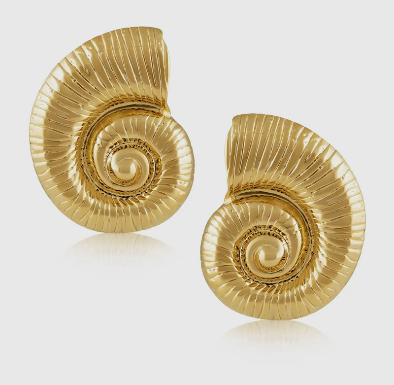 Nylah shell earrings