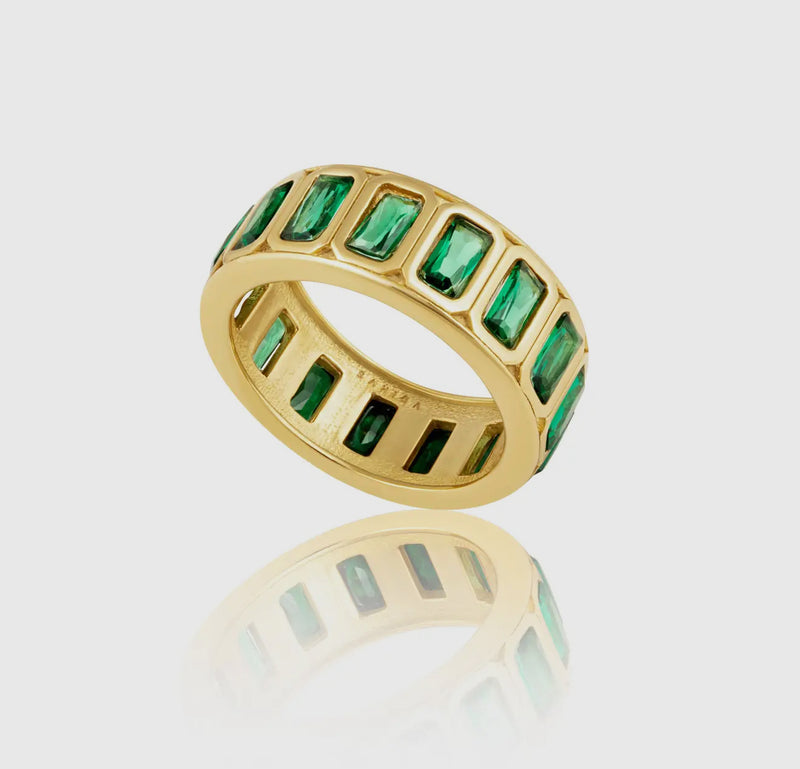 Peyton emerald band ring
