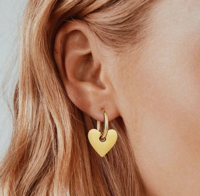 Dee heart earring