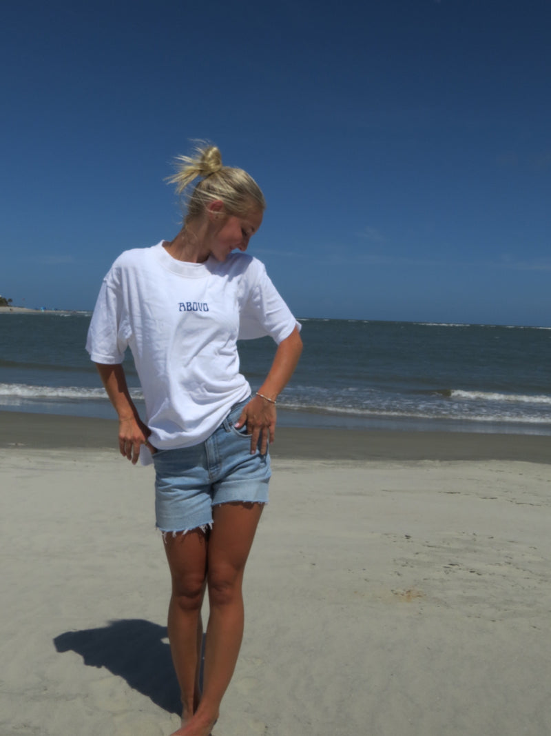ABOVO Post Card T- Beach Style