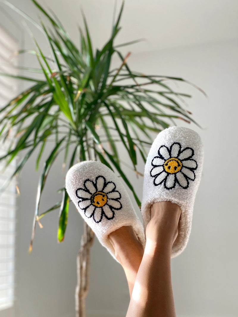 Smile Daisy Slippers