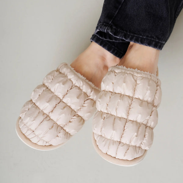 Bundle Up Slippers Beige