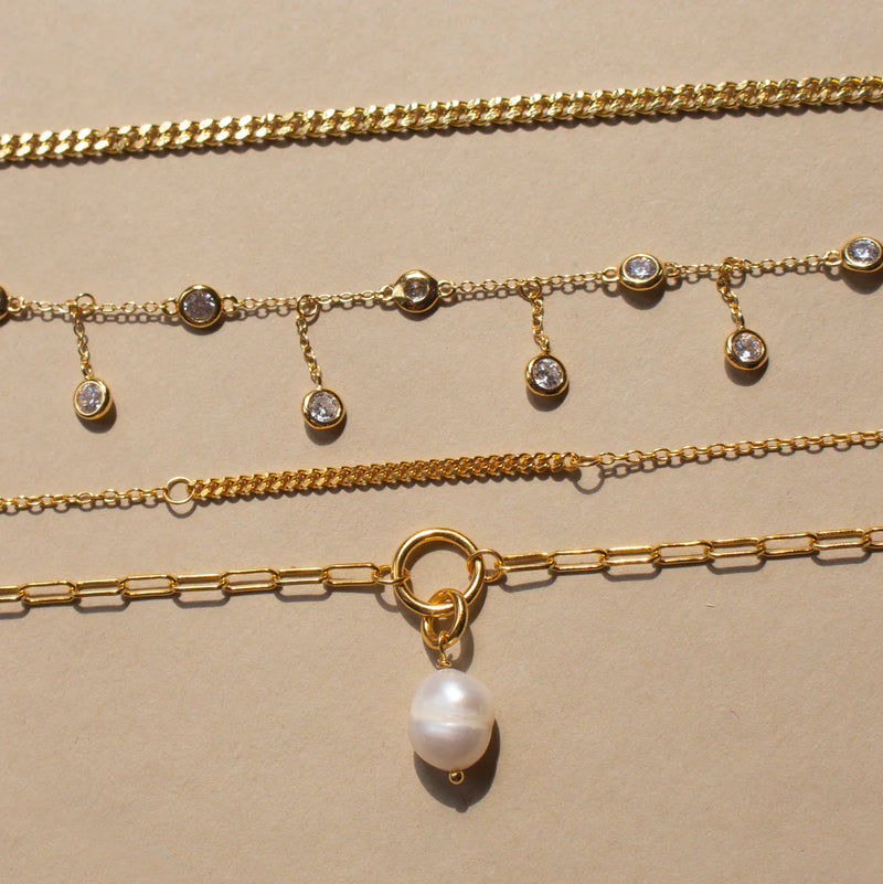 EMILY PEARL LAYER NECKLACE GOLD