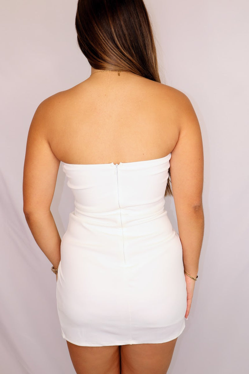 Francesca Dress White – SHOP ABOVO Francesca Dress White – SHOP ABOVO